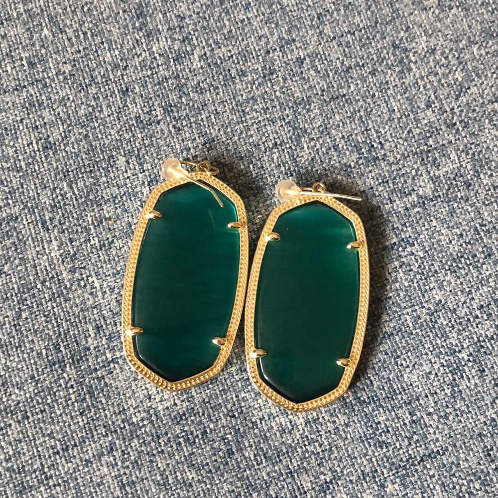 Ear rings